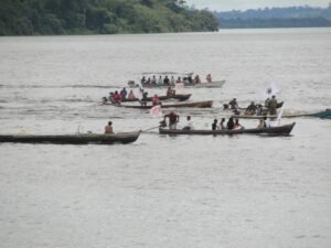 Mais de 600 pessoas participaram de pescaria-protesto contra Belo Monte no Xingu